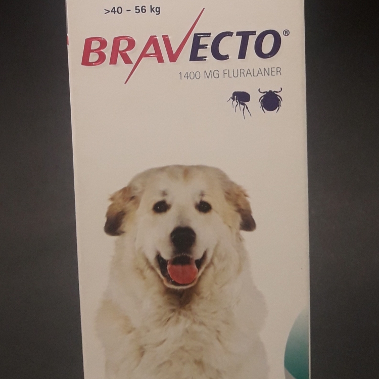 BRAVECTO >40-56 KG. Medicamento sujeto a prescripción veterinaria. Requiere envío previo de receta veterinaria a info@farmaciaalmajano.com
